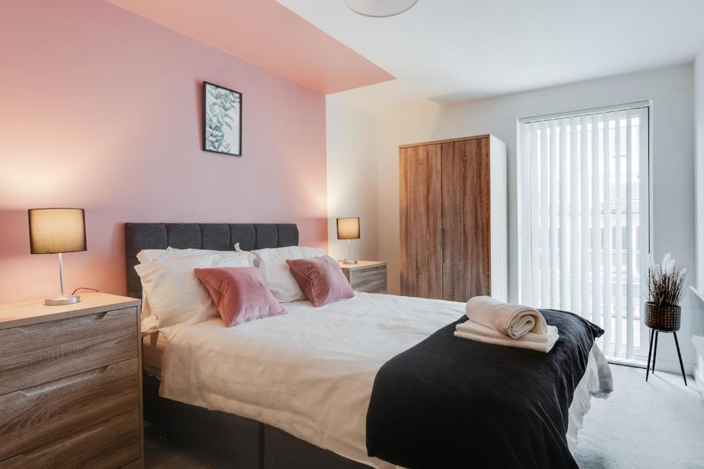 City Living Penthouse Apartment With Parking Manchester Eksteriør billede